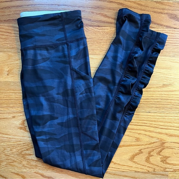 Lululemon blue camo print leggings size 4 - Picture 1 of 7